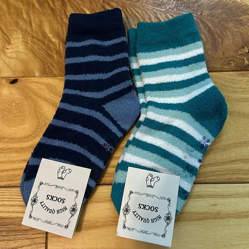 Kids Fuzzy Gripper Socks, Lot of Four Pair, Kids Sz 8-12 Yrs